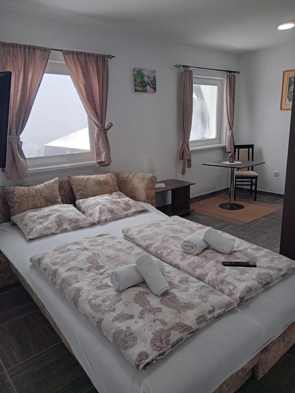 Vila Mozart - Apartments & Studios Kopaonik Exteriör bild